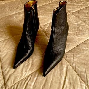 Womens zip up boots